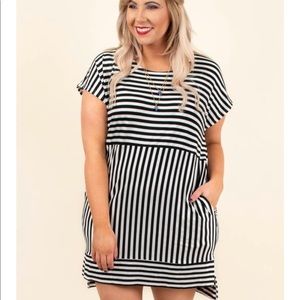 NWOT Plus Size XL Chic Soul Stripe Dress w Pockets